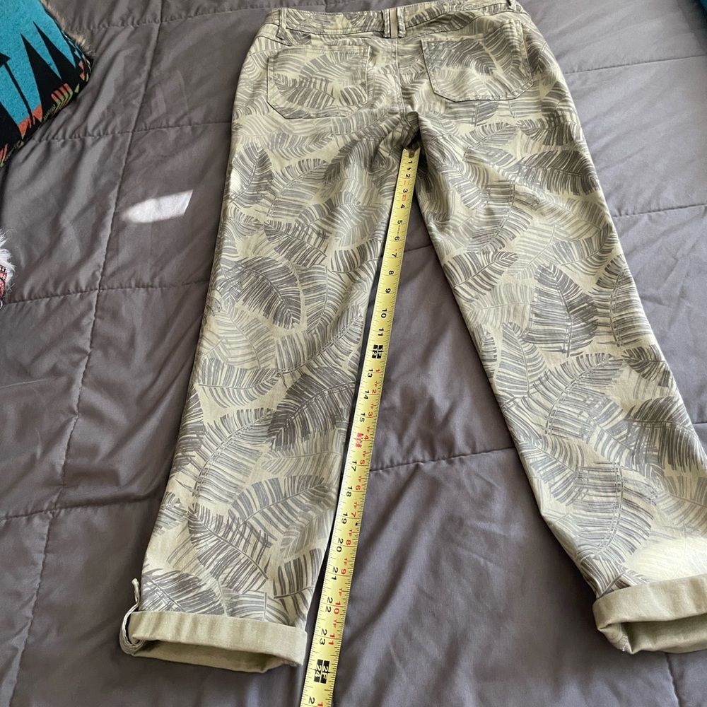Democracy “Flex-Ellent” Cargo Crop Jeans - Picture 3 of 11